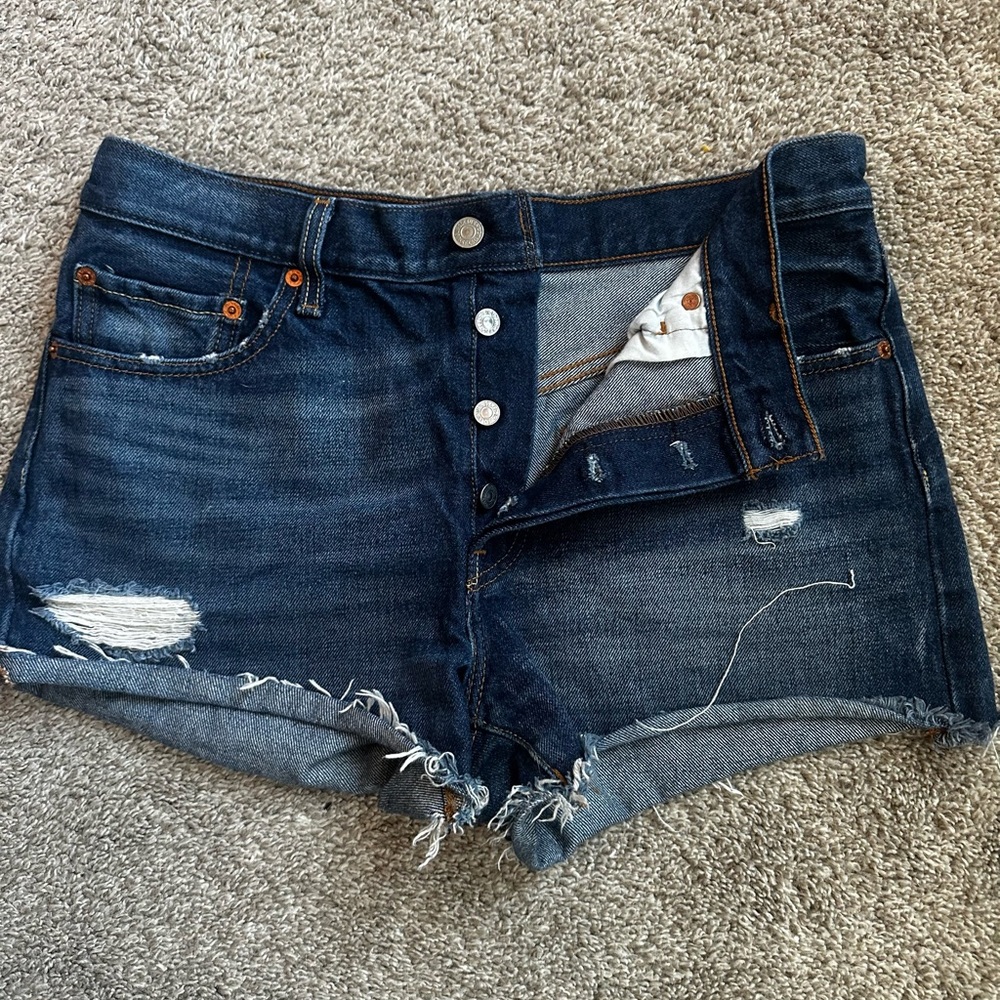 Levi 501 Cut Off Shorts